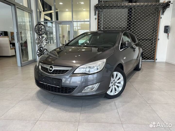 Opel Astra 1.6 МТ, 2011, 176 000 км