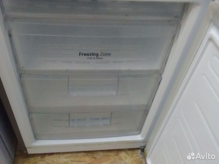 Холодильник б/у LG 190 см