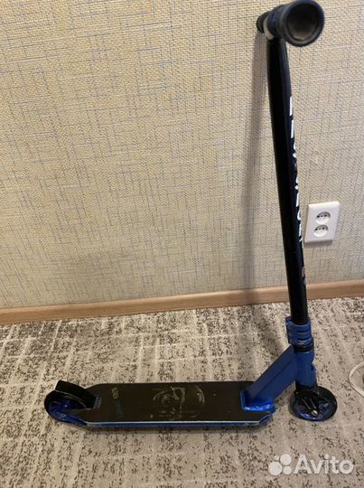 Самокат трюковой