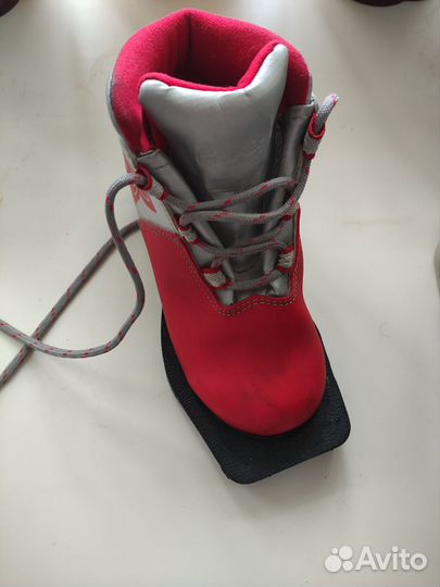Лыжные ботинки