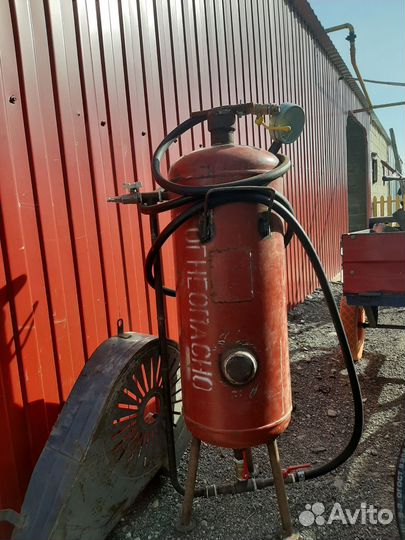 Воздушный компрессор