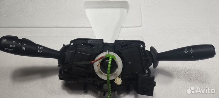 Блок подрулевых переключателей Рено Логан 2