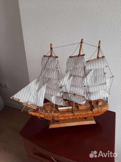 Корабль коллекционный