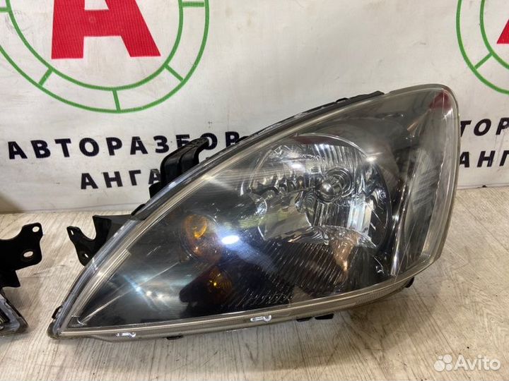 Фары передние Mitsubishi Lancer 9 CS5W 4G18 2008
