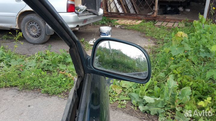 Правое зеркало Mitsubishi Lancer CB CD