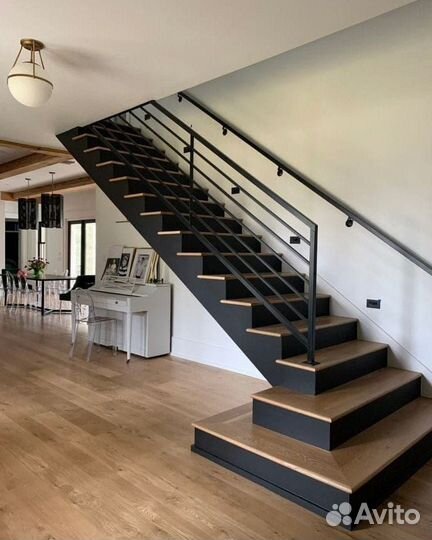 Деревянные ступени для лестницы