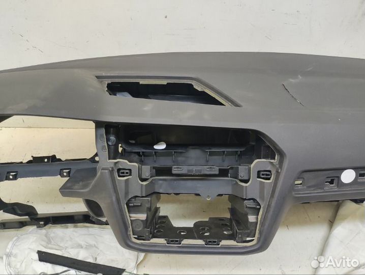 Торпедо Volkswagen Tiguan 2 2021-2024