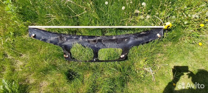 Дефлектор капота для BMW