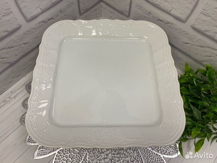 Поднос на ножке 26 см Бернадотт