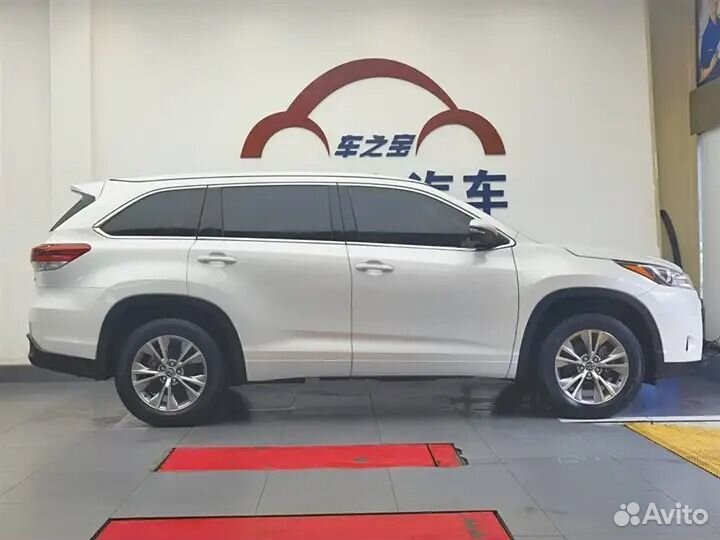 Toyota Highlander 2.0 AT, 2021, 50 000 км