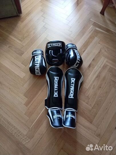 Боксерские перчатки 14