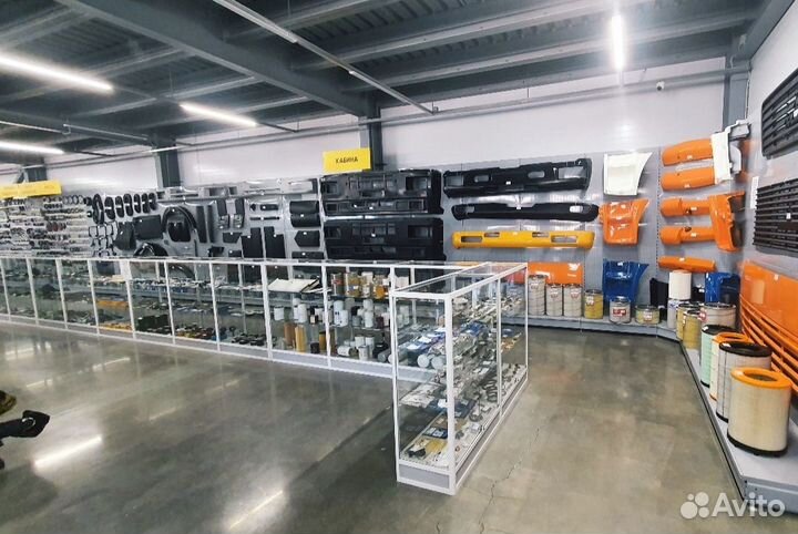 Витрины для магазина автозапчастей,хозтоваров и др