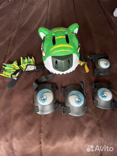 Шлем crazy safety с защитой рук, локтей, коленей