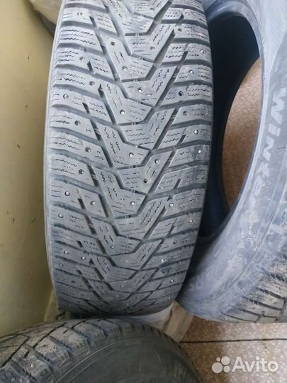 Hankook Winter I'Pike RS2 W429 215/65 R16