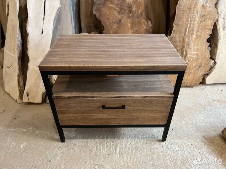 Тумба из дуба в ванную лофт