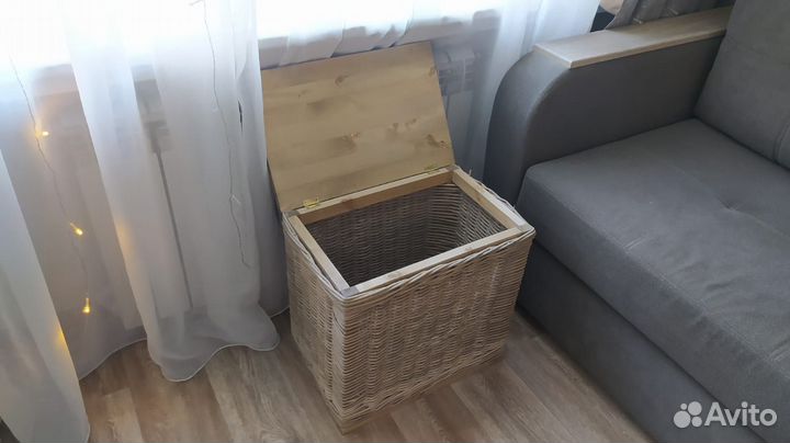 Сундук плетенный из бумажной лозы