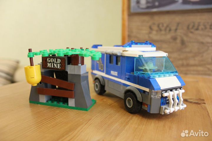 Lego city - 4441 Фургон для полицейских собак