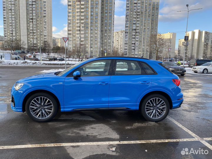 Audi Q3 2.0 AMT, 2021, 35 700 км