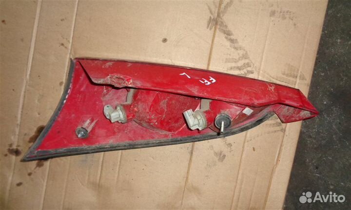 Фонарь задний правый Ford Focus DBW eydk 2004