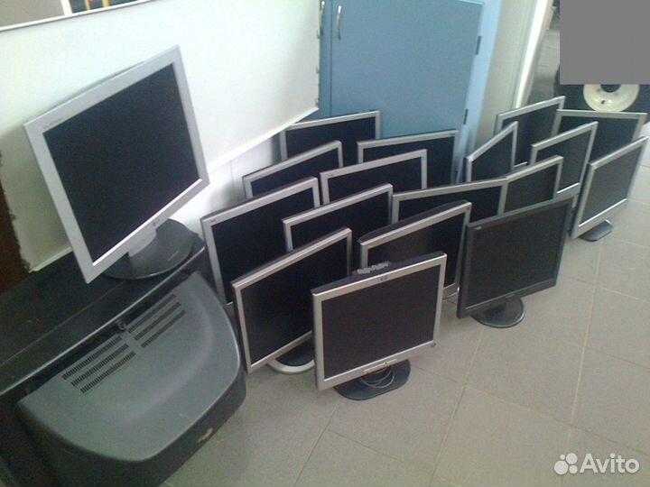 LCD монитор 15