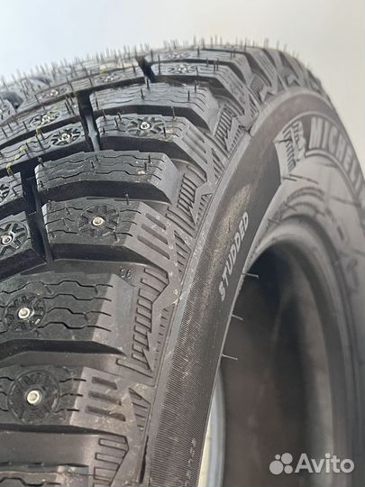 Michelin X-Ice North 4 SUV 225/60 R18 104T