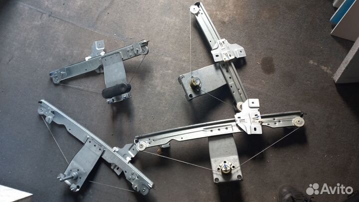 Комплект стеклоподьемников renault duster