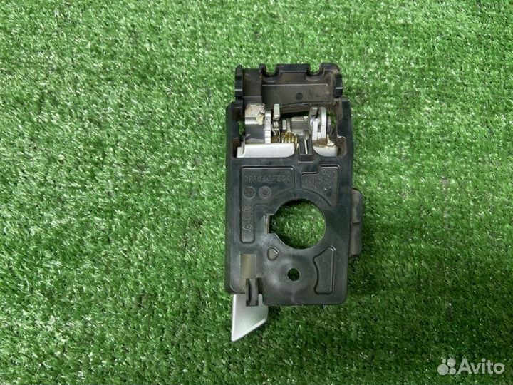 Ручка внутренняя передняя правая Kia Rio 3