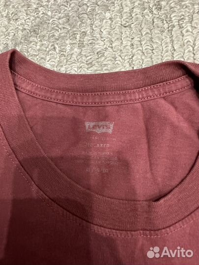 Футболка levis