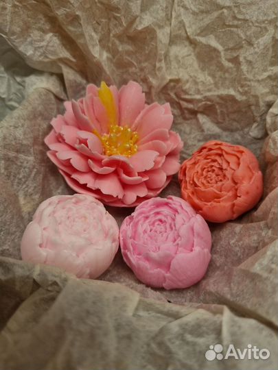 Подарочный набор из мыла Пионы