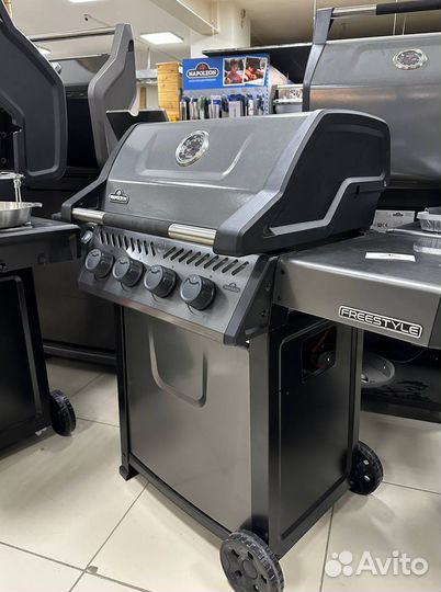 Газовый гриль Napoleon Freestyle 425