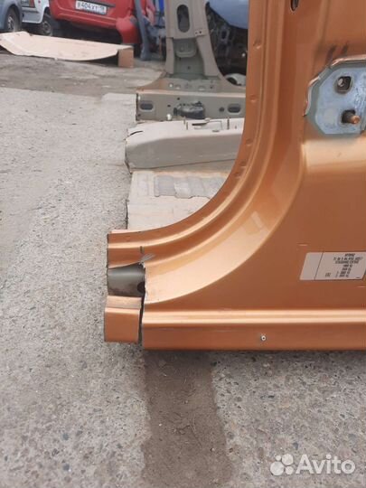 Центральная стойка правая LADA Xray