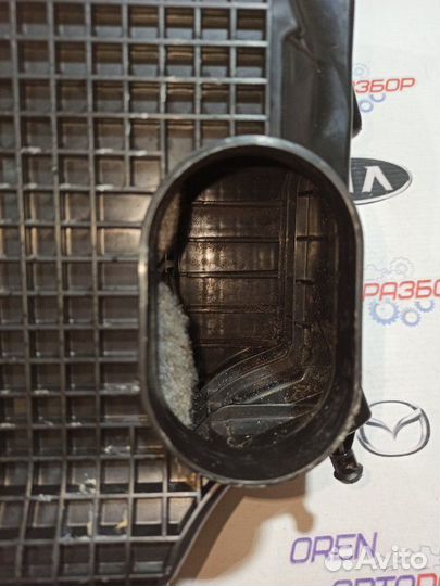 Корпус воздушного фильтра Renault Kaptur 1.6 H4M