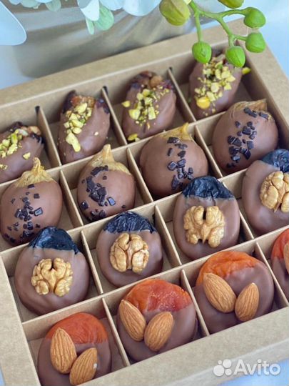 Курсы шоколатье, шоколад ручной работы, буквы