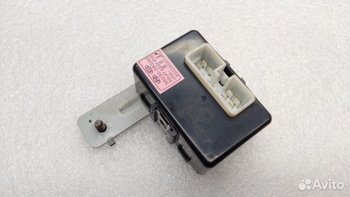 Блок электронный Hyundai Santa Fe CM D4EB 2006