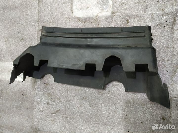 Воздухозаборник 3.0TDi VW Touareg II (NF)