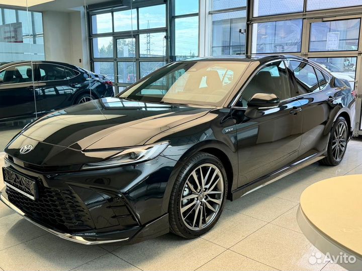 Toyota Camry 2.0 CVT, 2024