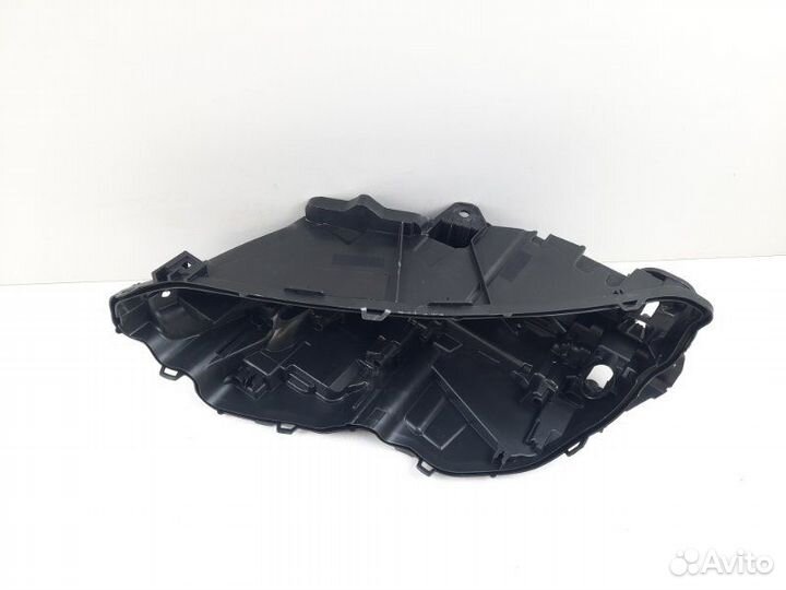 Корпус фары левый Volvo S90 2 2016-2020