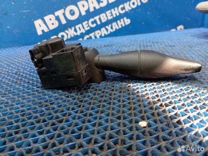 Переключатель поворотов Ford Focus 1 седан 2001