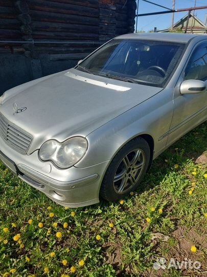 Mercedes-Benz C-класс 2.2 МТ, 2005, 148 000 км