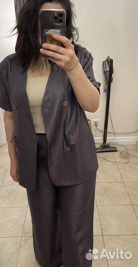 Брючный костюм женский
