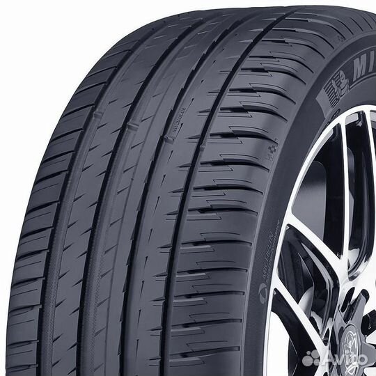 Michelin Pilot Sport 4 SUV 275/40 R22