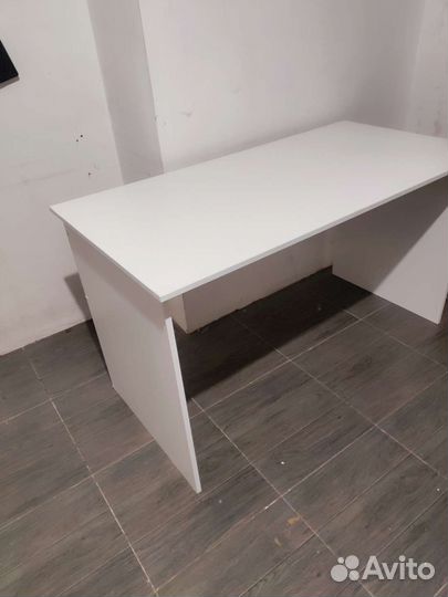 Компьютерный стол письменный стол