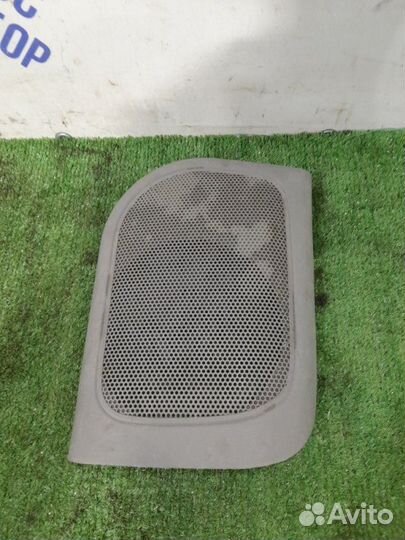 Крышка динамика передняя правая Subaru Forester