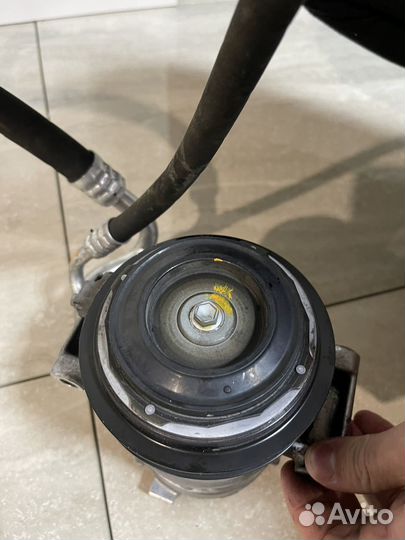 Компрессор кондиционера Mercedes W213