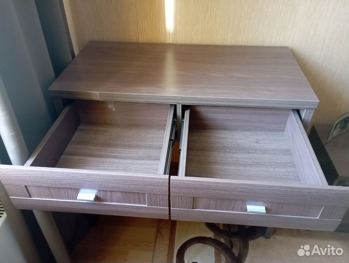 Туалетный стол