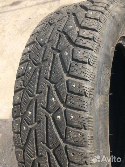 Tigar SUV Ice 215/65 R16 102T