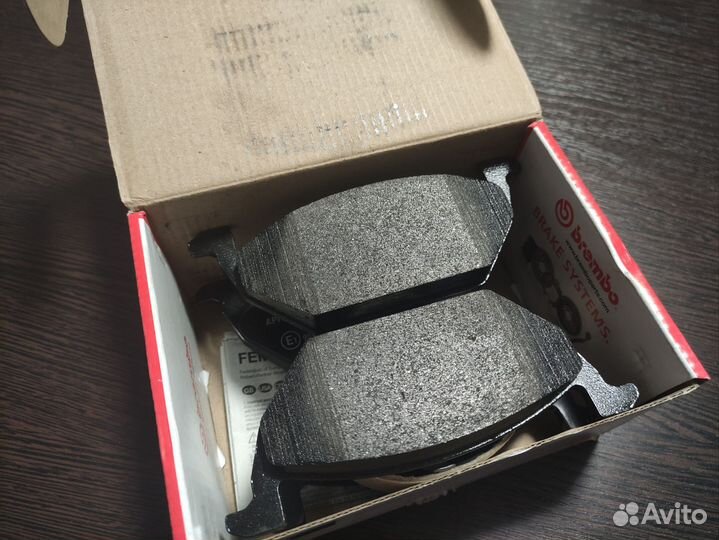 Колодки тормозные Brembo P 85 041