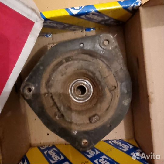 Стойка амортизатора nissan note