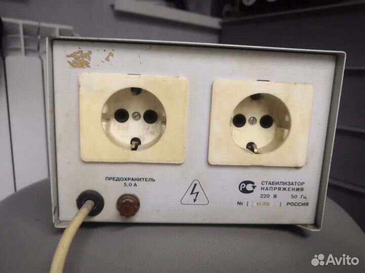 Стабилизатор напряжения