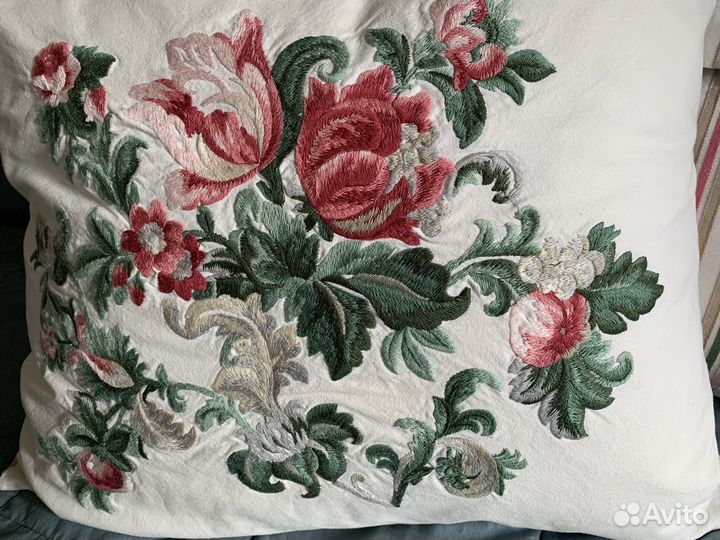 Подушка с наволочкой Эмми Стро Икеа бу